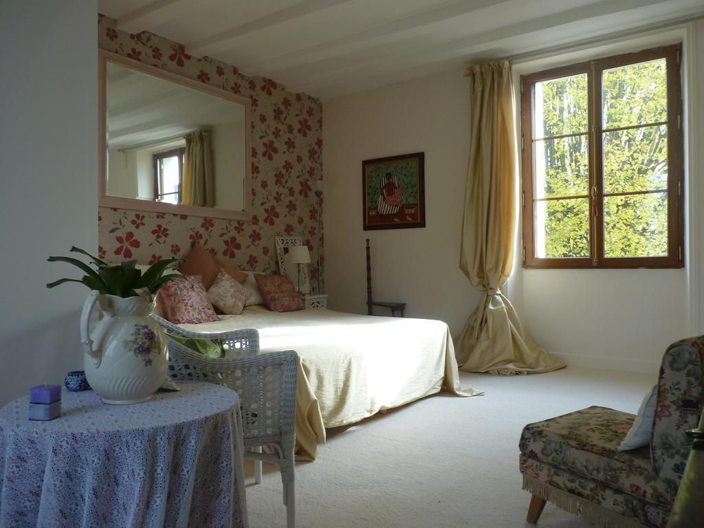 La Cle Des Jardins Bed & Breakfast Nouatre Bilik gambar