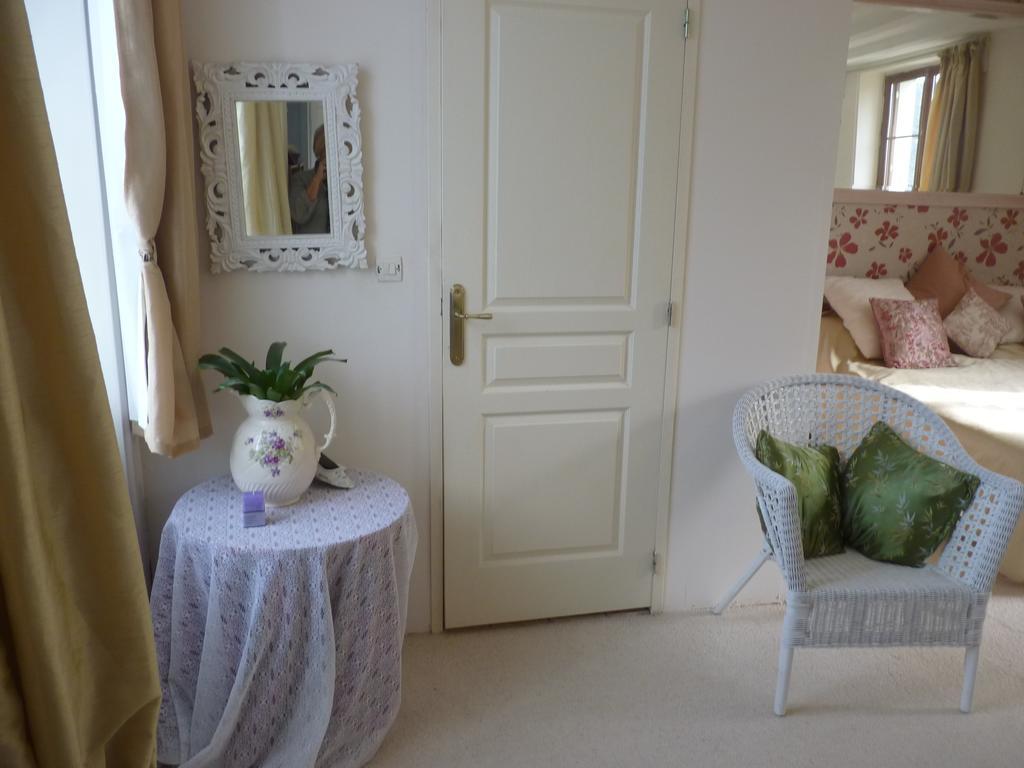 La Cle Des Jardins Bed & Breakfast Nouatre Bilik gambar