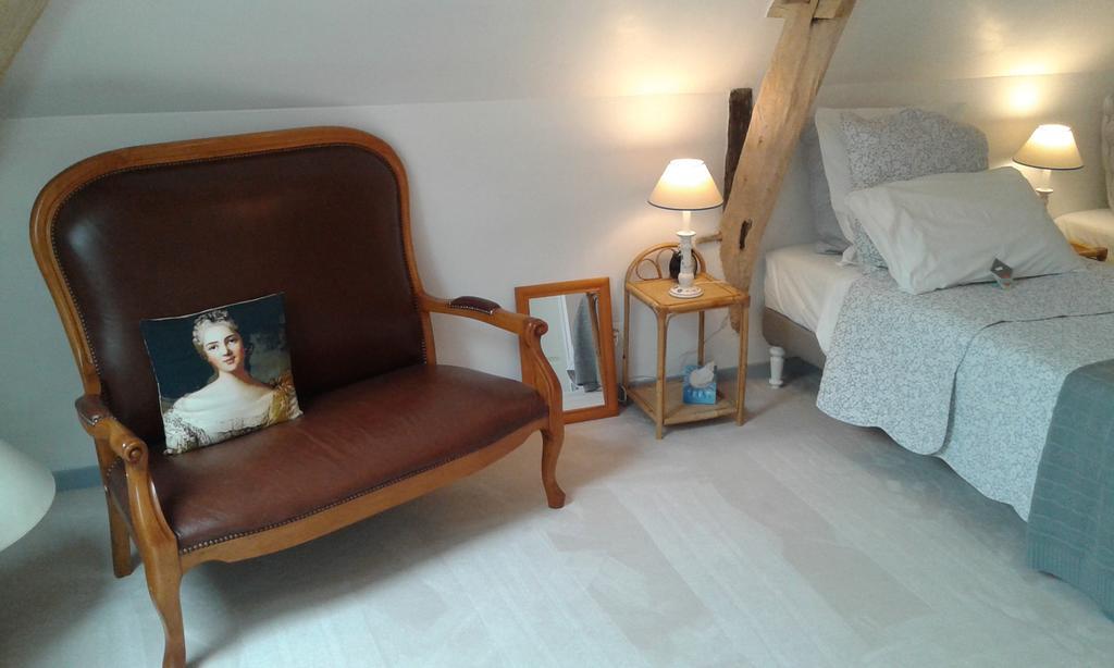 La Cle Des Jardins Bed & Breakfast Nouatre Luaran gambar