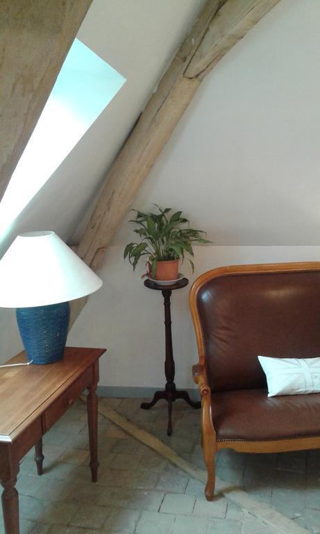 La Cle Des Jardins Bed & Breakfast Nouatre Luaran gambar