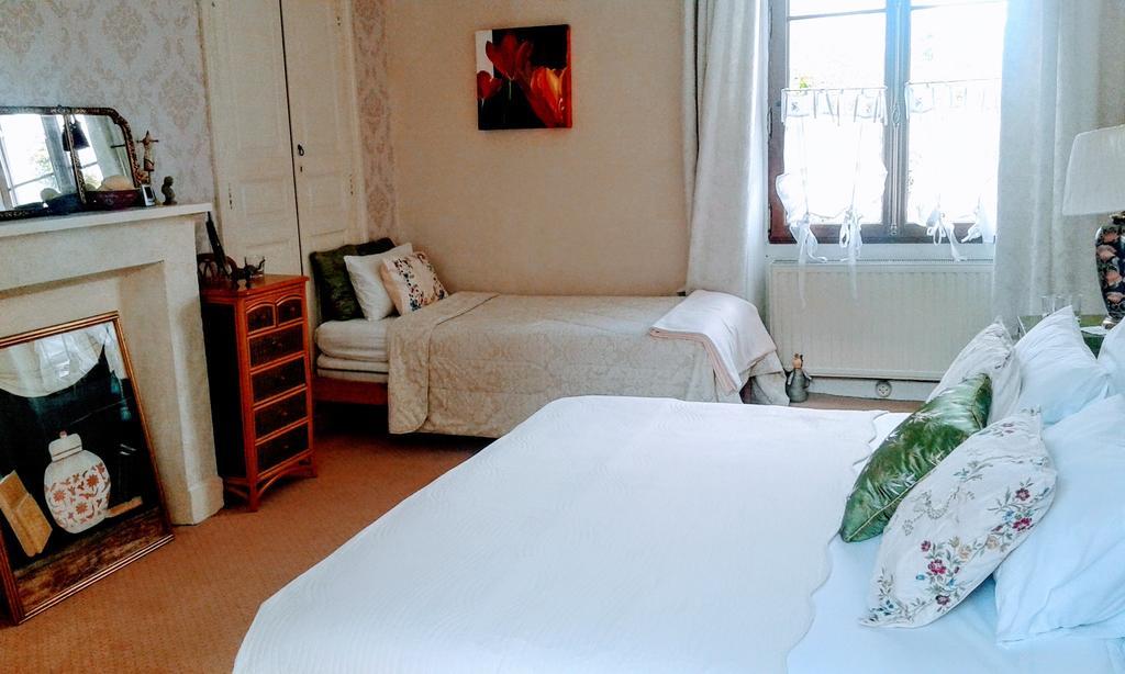 La Cle Des Jardins Bed & Breakfast Nouatre Luaran gambar