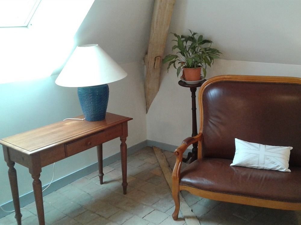 La Cle Des Jardins Bed & Breakfast Nouatre Luaran gambar